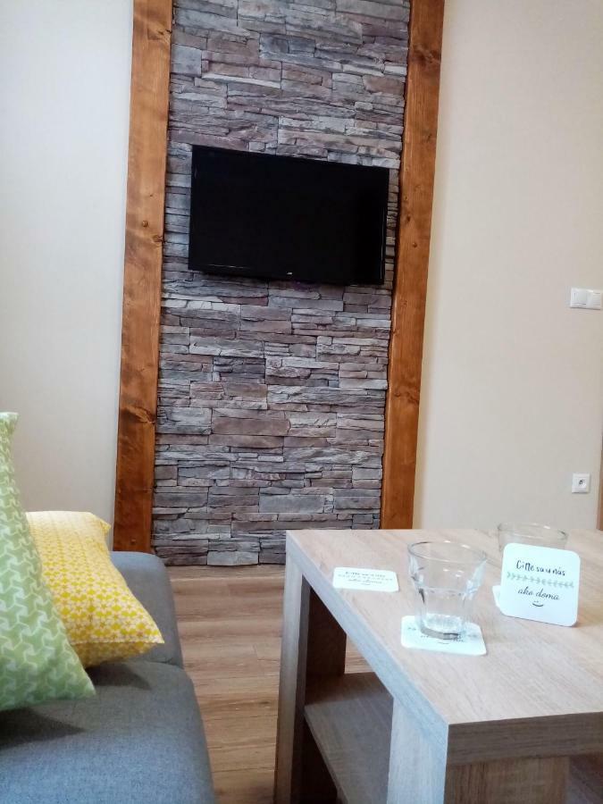 Apartamento Elejan Bešeňová Exterior foto