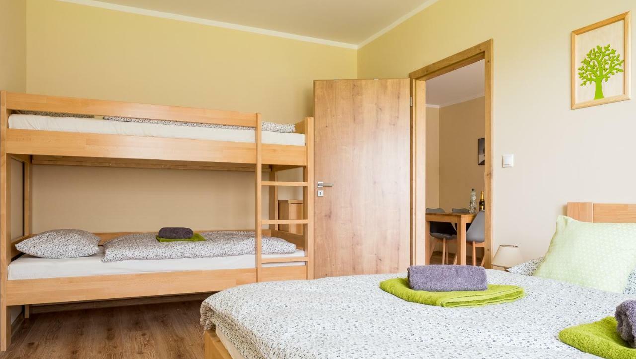 Apartamento Elejan Bešeňová Exterior foto